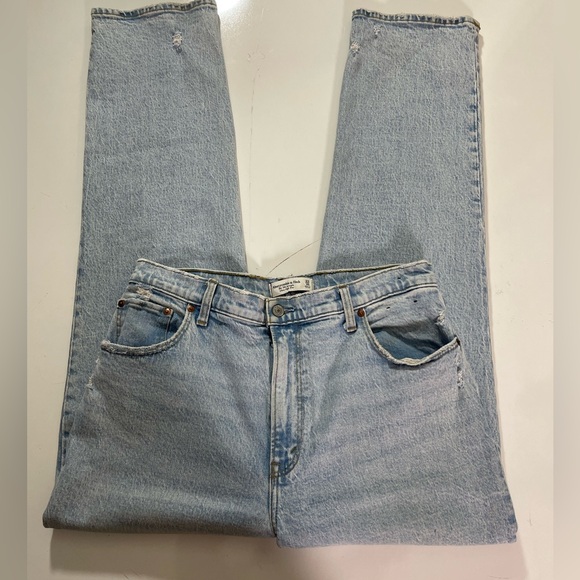 Abercrombie & Fitch 90’s Straight High Rise Jeans - Picture 3 of 8